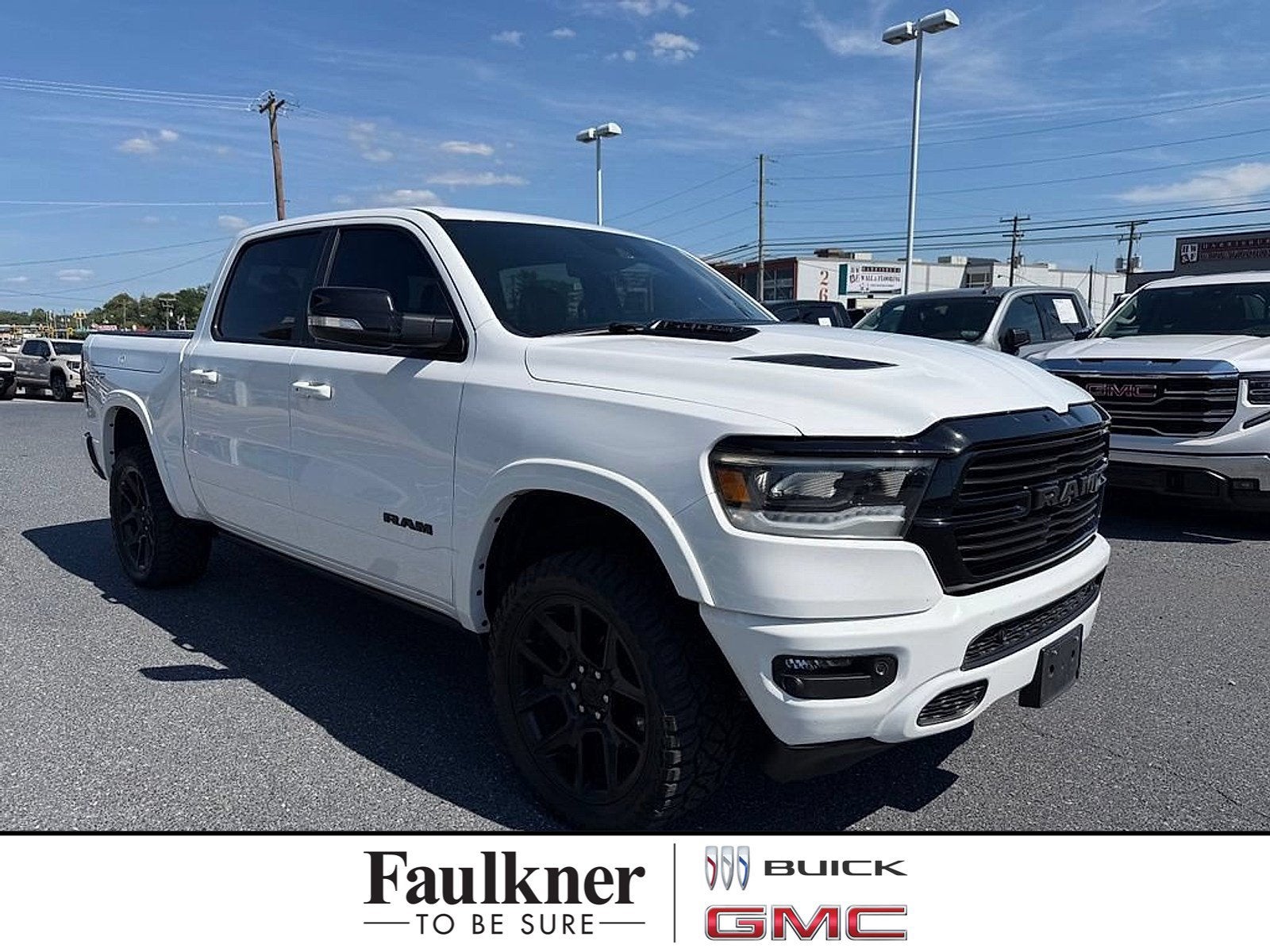 2022 RAM 1500 Laramie Crew Cab 4x4 5'7" Box