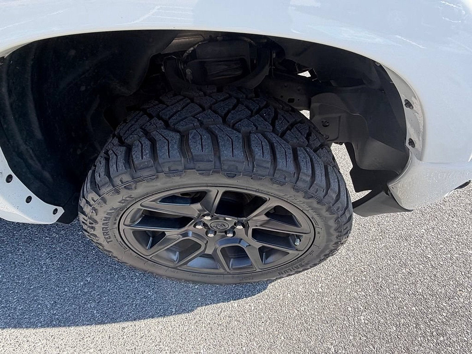 2022 RAM 1500 Laramie Crew Cab 4x4 5'7" Box