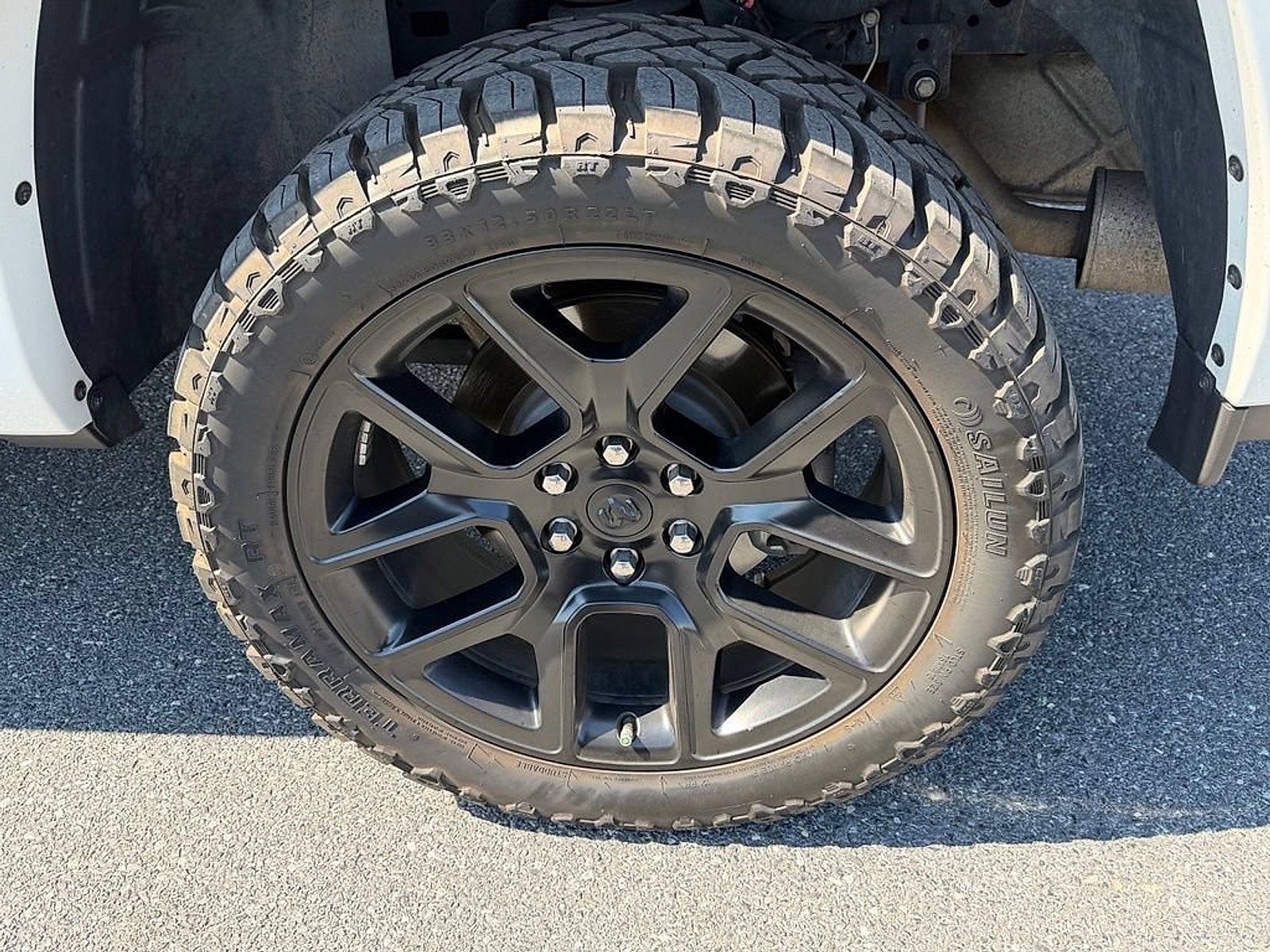 2022 RAM 1500 Laramie Crew Cab 4x4 5'7" Box