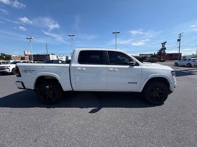 2022 RAM 1500 Laramie Crew Cab 4x4 5'7" Box