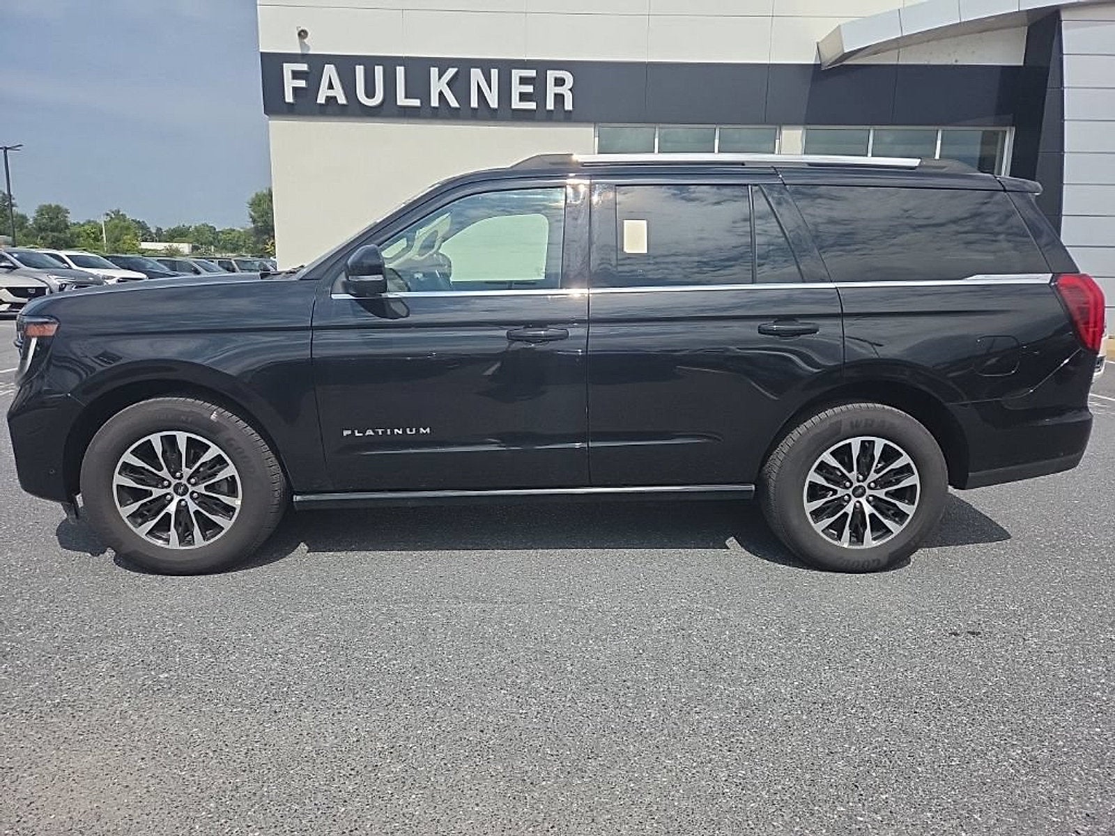 2025 Ford Expedition Platinum