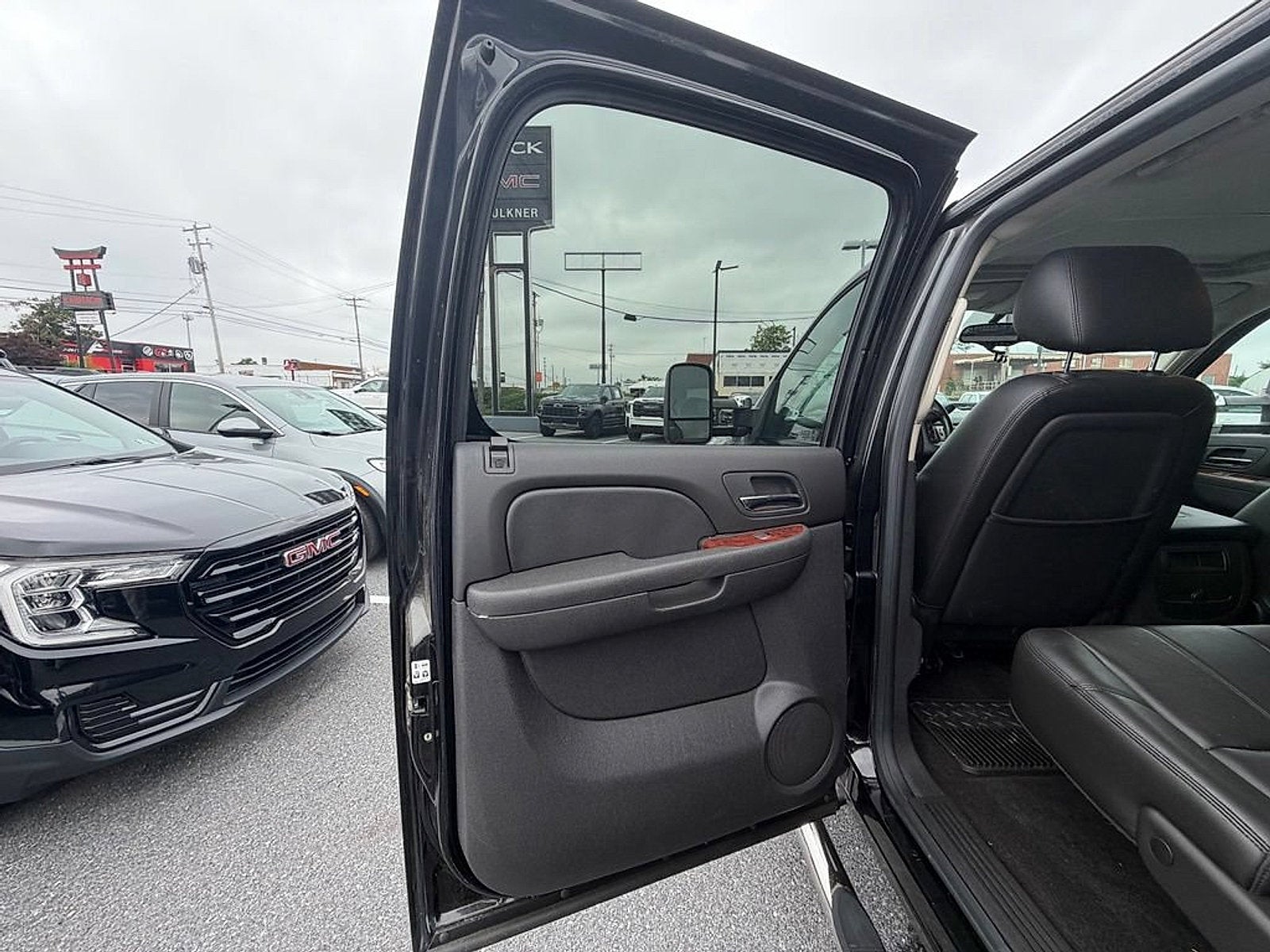 2011 Chevrolet Silverado 3500 HD DRW LTZ