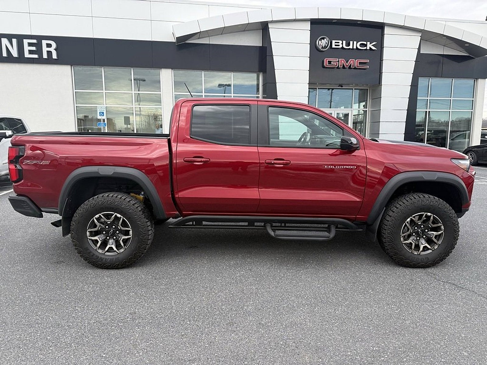 2024 Chevrolet Colorado ZR2