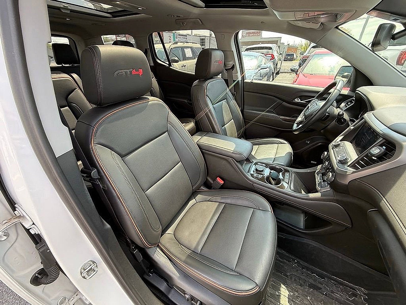 2023 GMC Acadia AT4