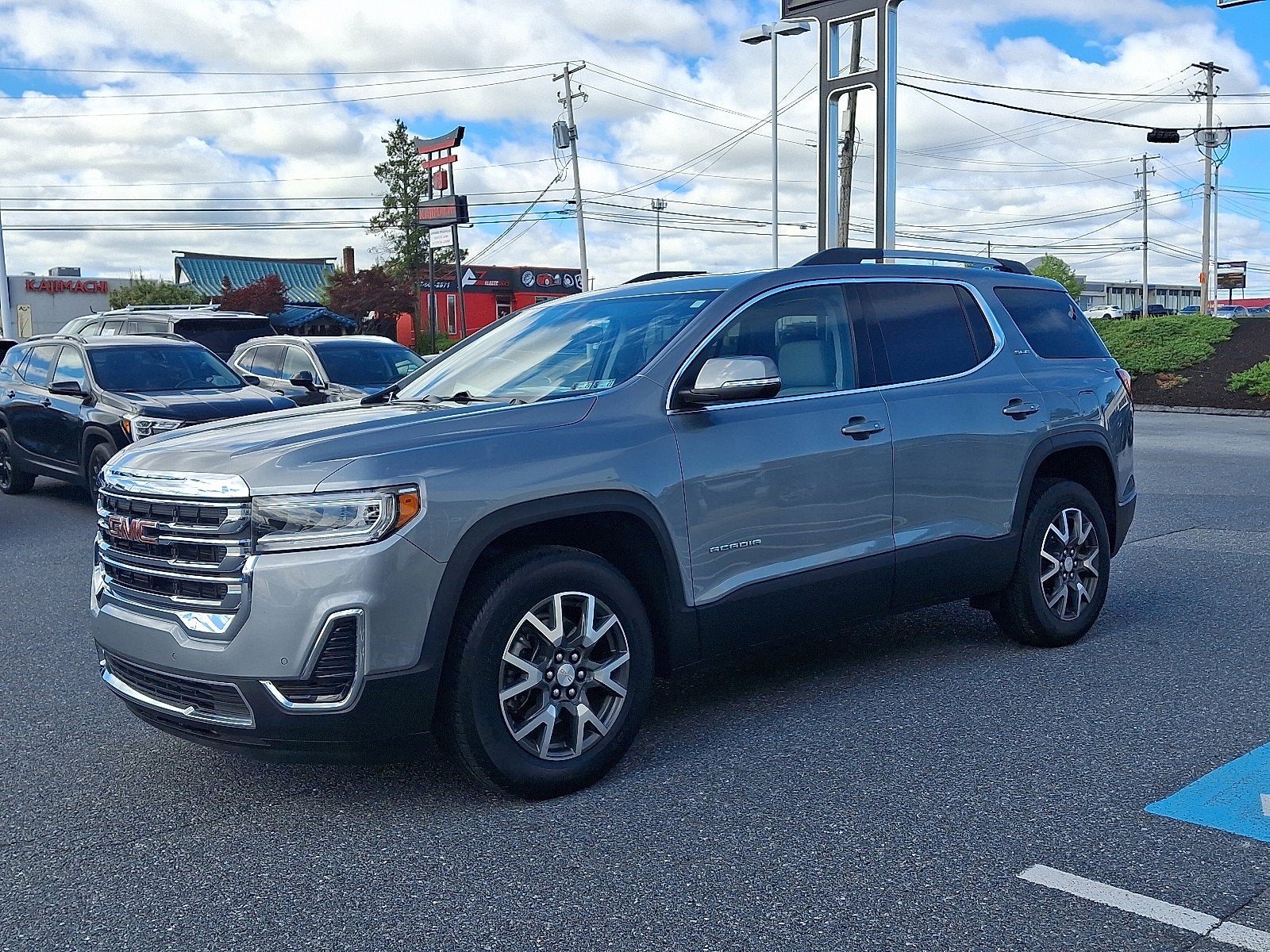 2023 GMC Acadia SLE