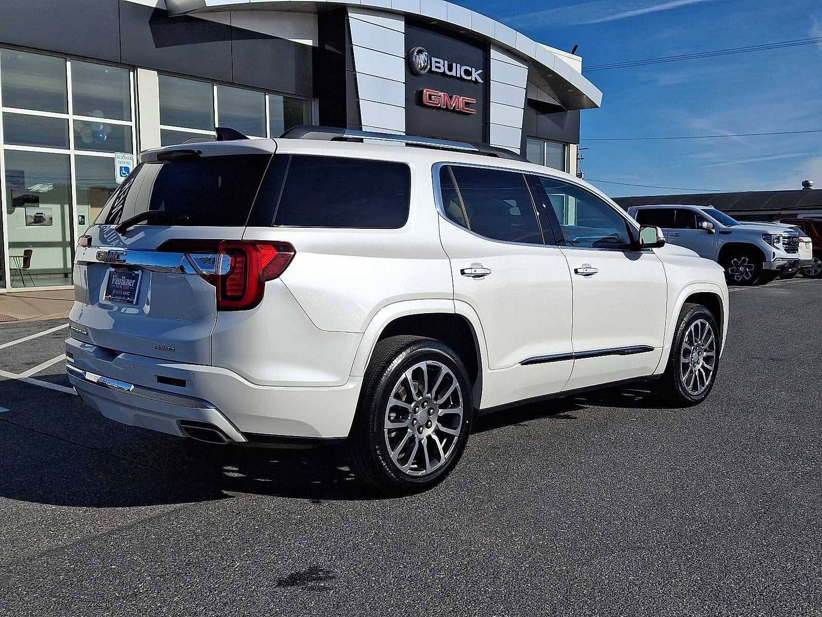 2021 GMC Acadia Denali