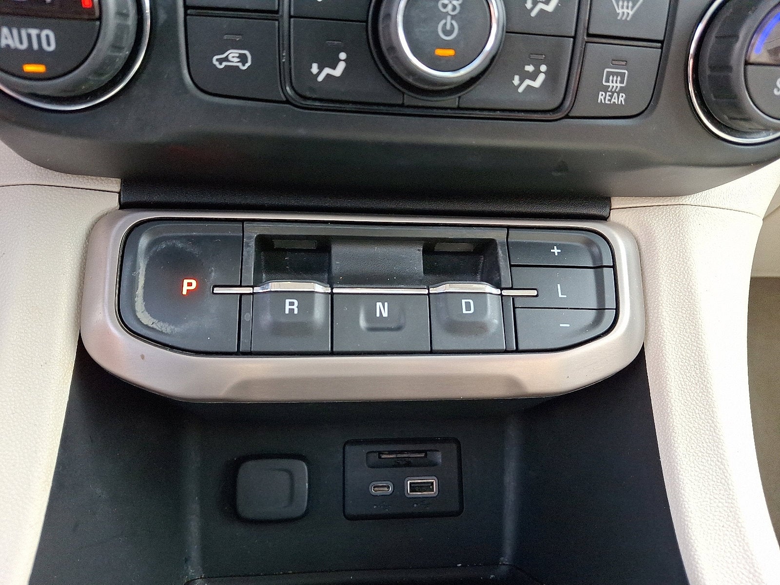 2021 GMC Acadia Denali