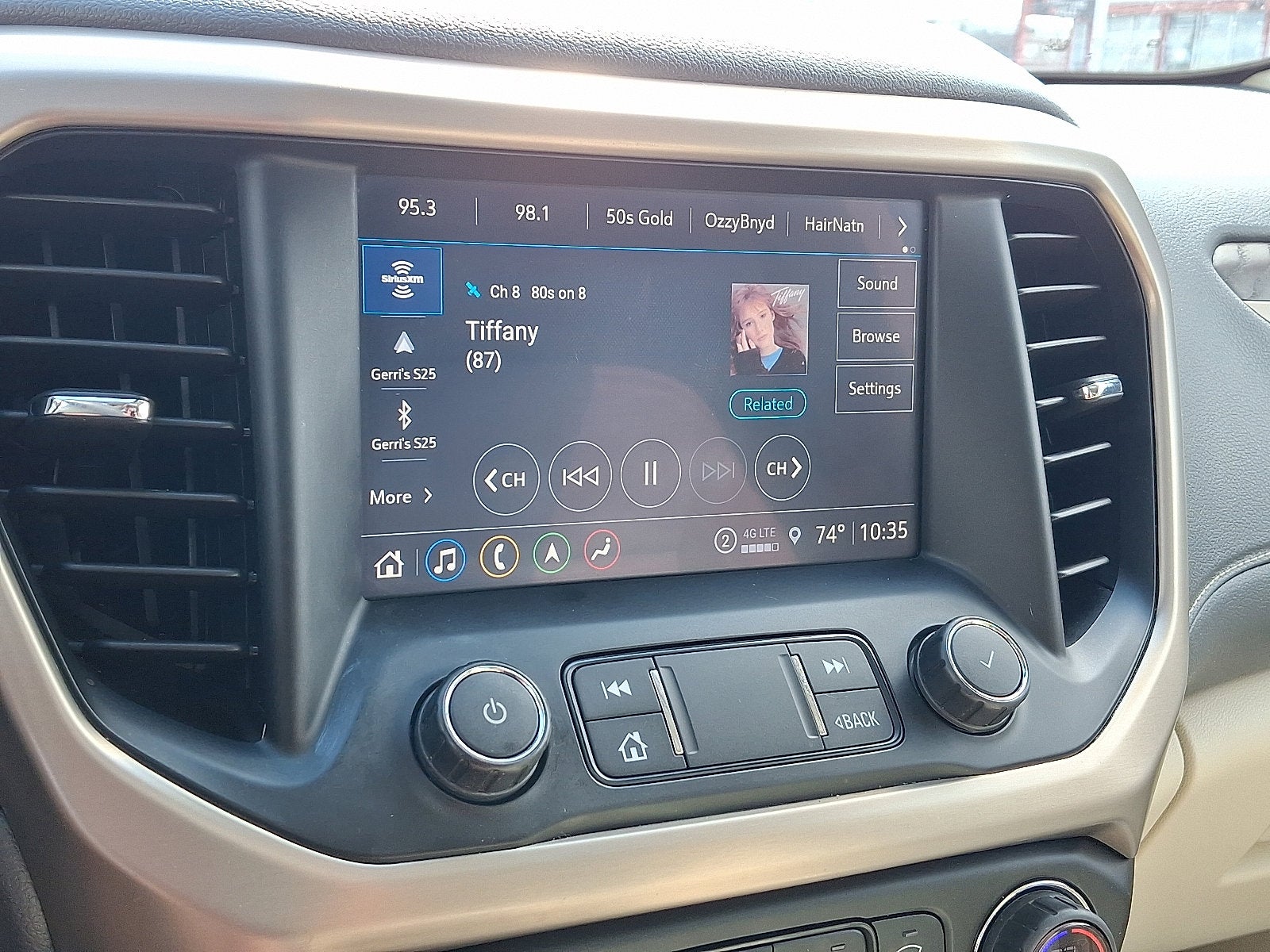 2021 GMC Acadia Denali