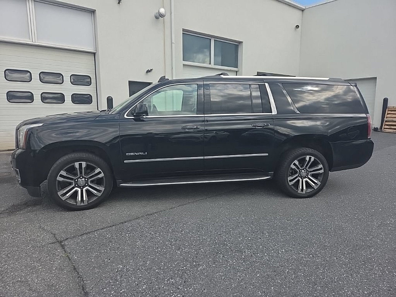 2017 GMC Yukon XL Denali