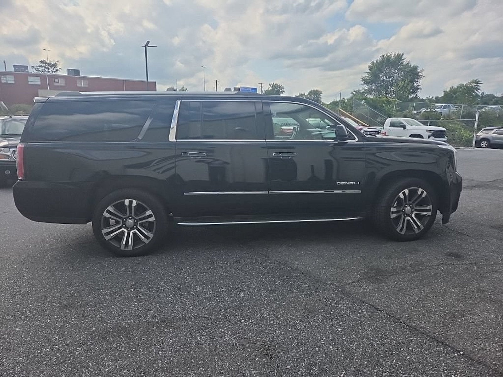2017 GMC Yukon XL Denali