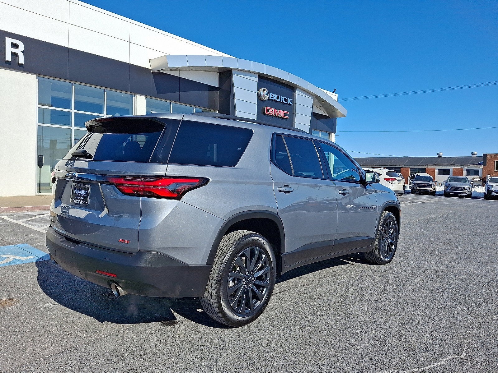 2023 Chevrolet Traverse RS