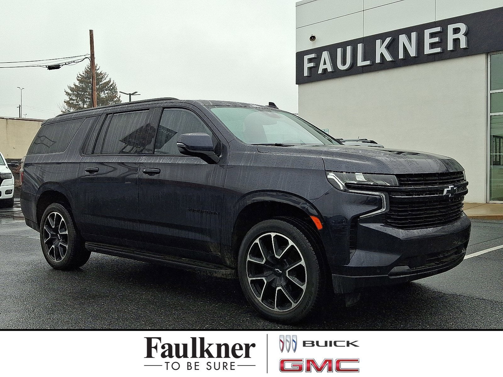 2023 Chevrolet Suburban RST