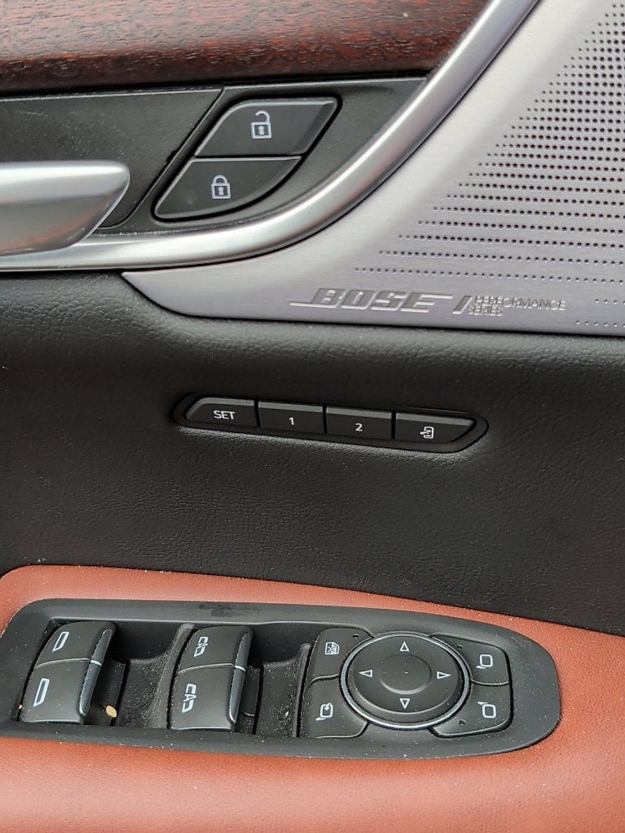 2025 Cadillac XT5 Sport