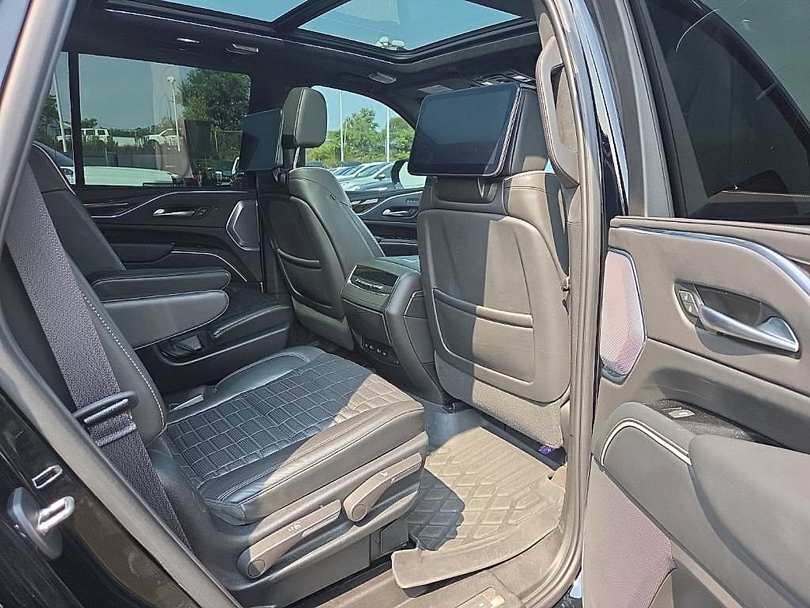 2023 Cadillac Escalade 4WD Sport Platinum