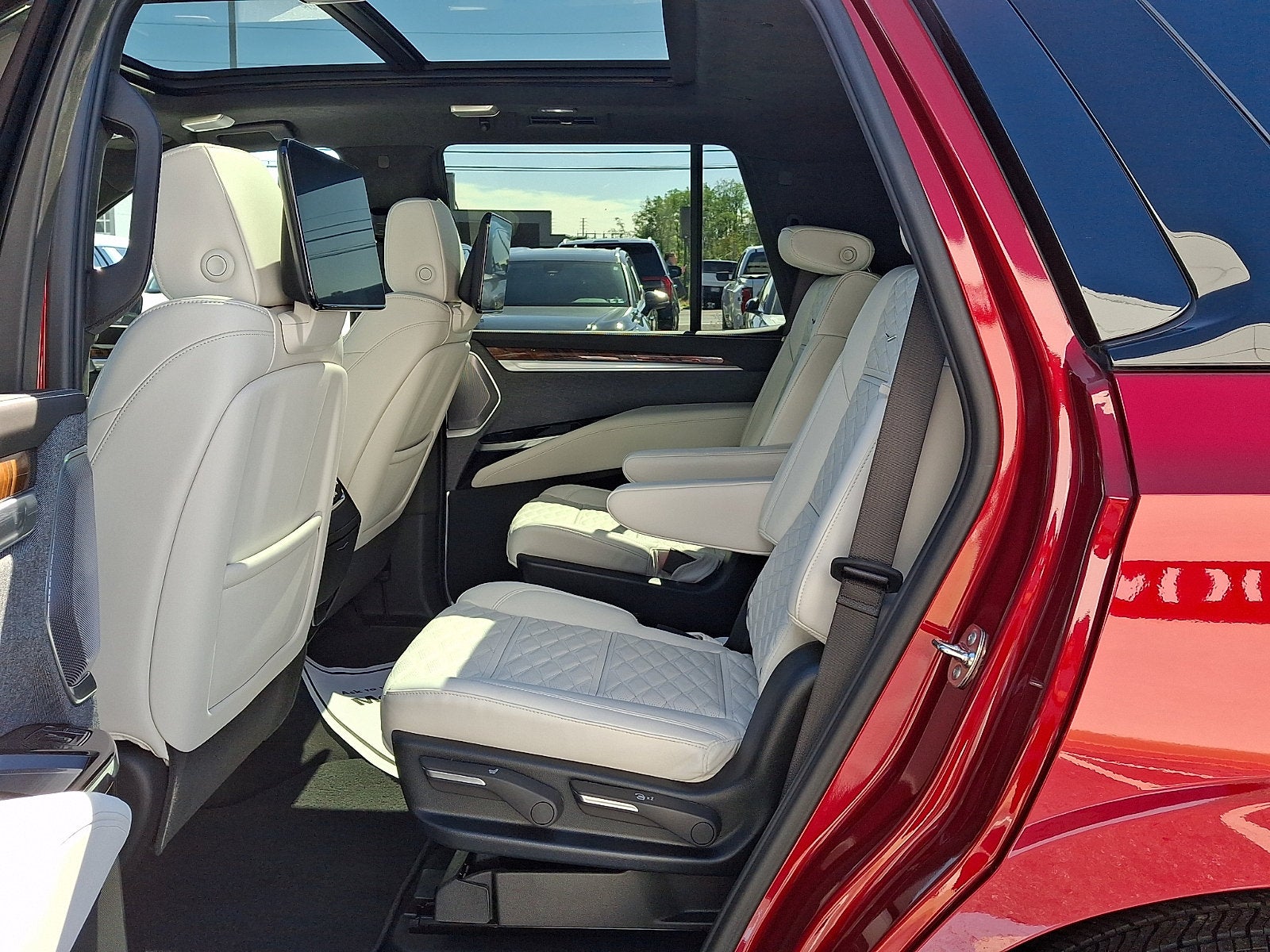 2026 Cadillac Escalade Platinum Sport