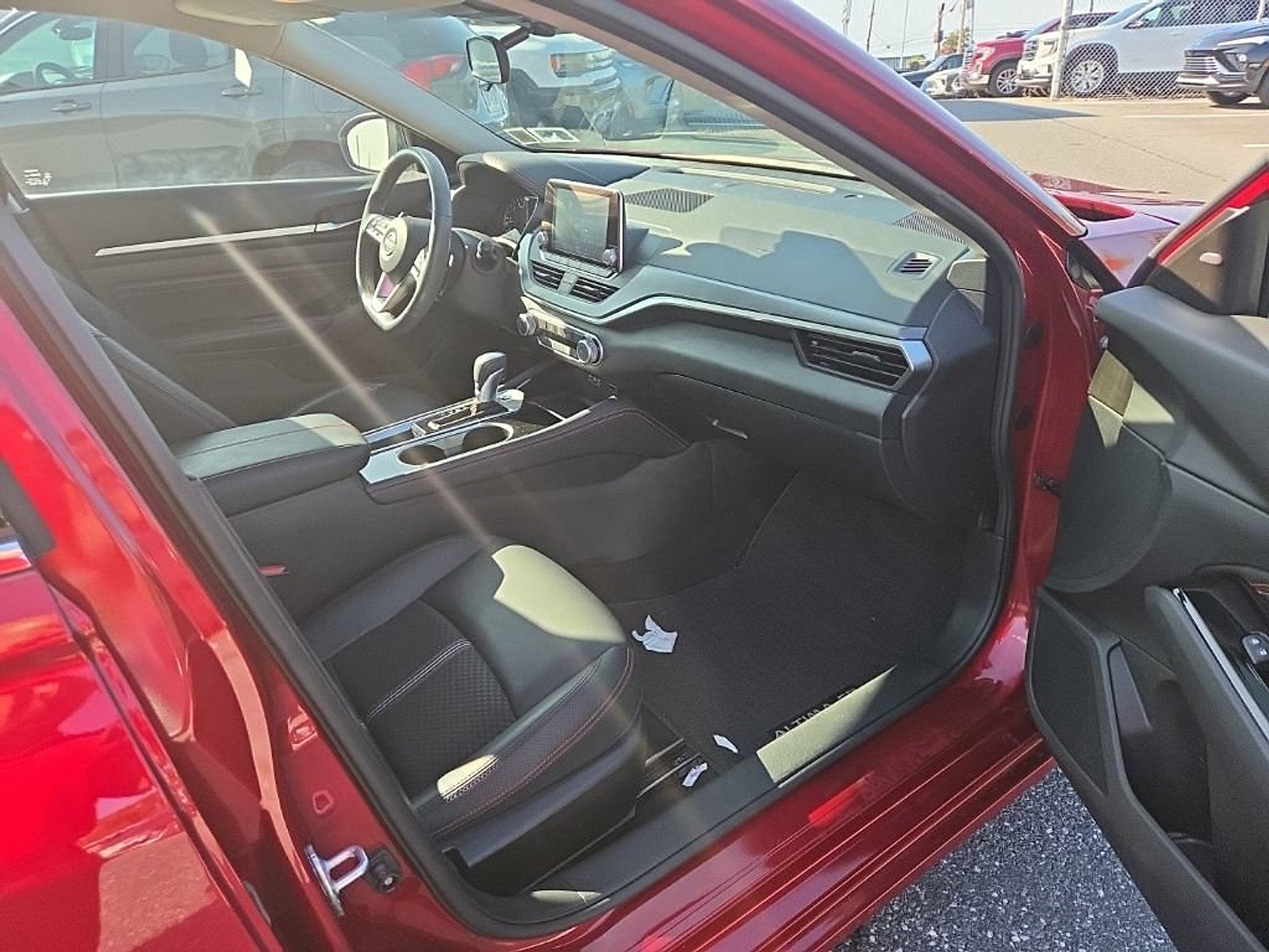 2023 Nissan Altima SR FWD