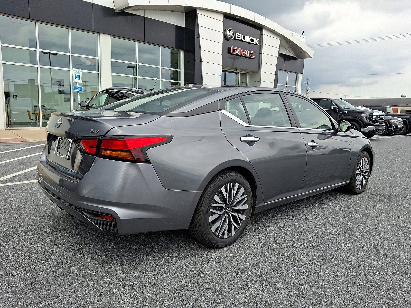 2024 Nissan Altima 2.5 SV