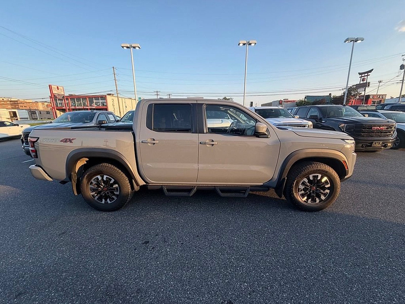 2024 Nissan Frontier Crew Cab PRO-4X 4x4