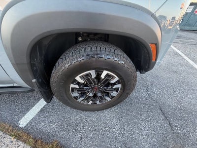 2024 Nissan Frontier Crew Cab PRO-4X 4x4