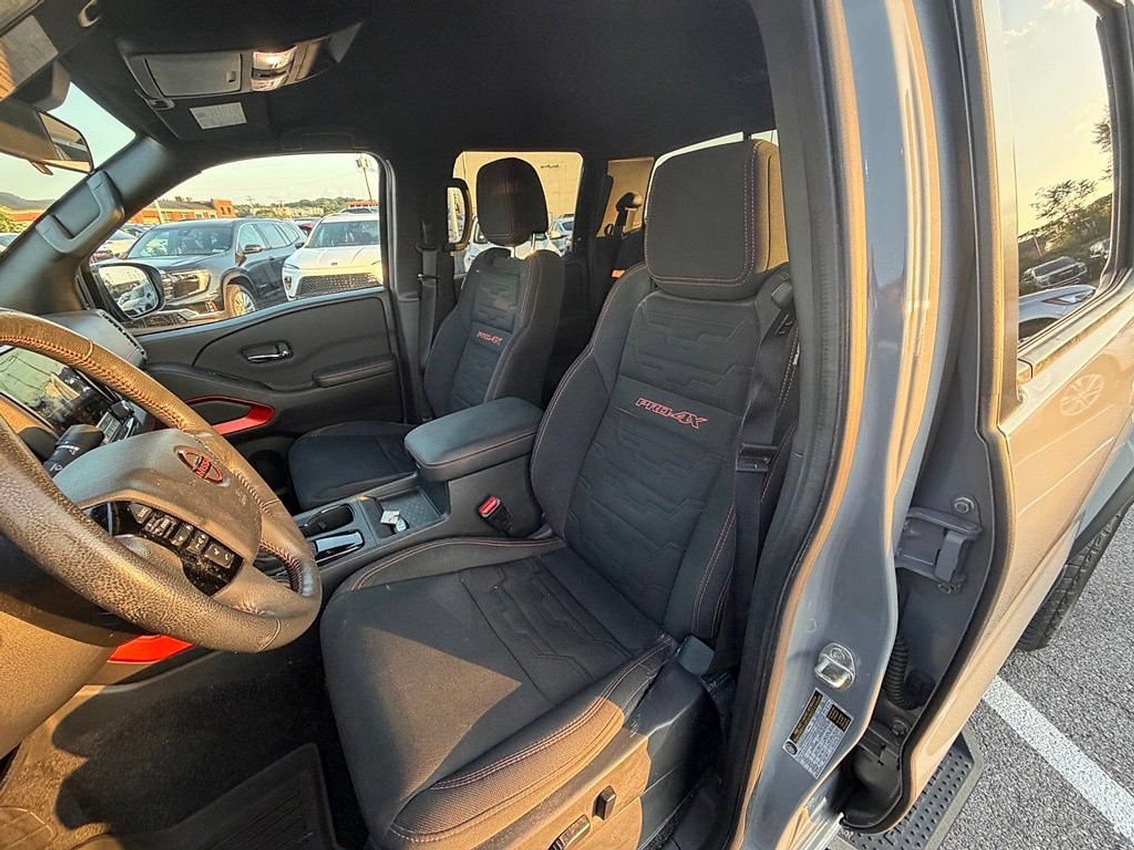 2024 Nissan Frontier Crew Cab PRO-4X 4x4