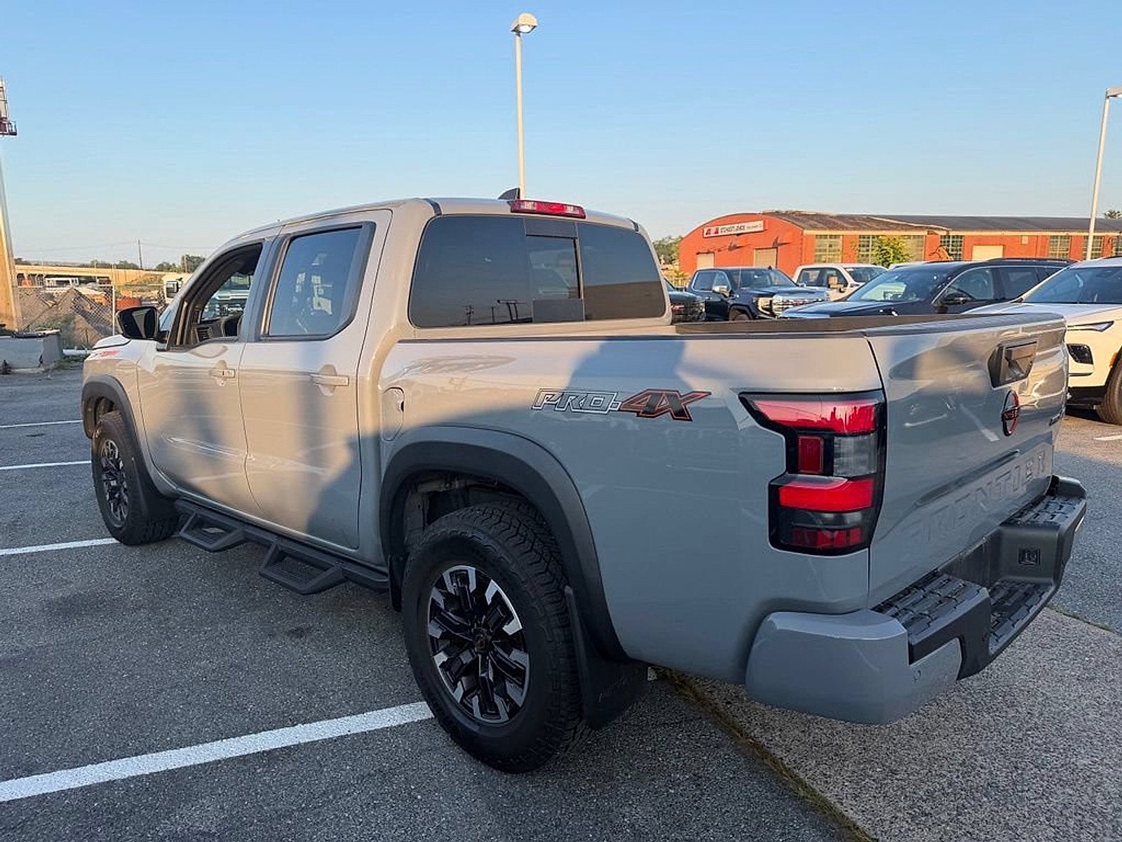 2024 Nissan Frontier Crew Cab PRO-4X 4x4