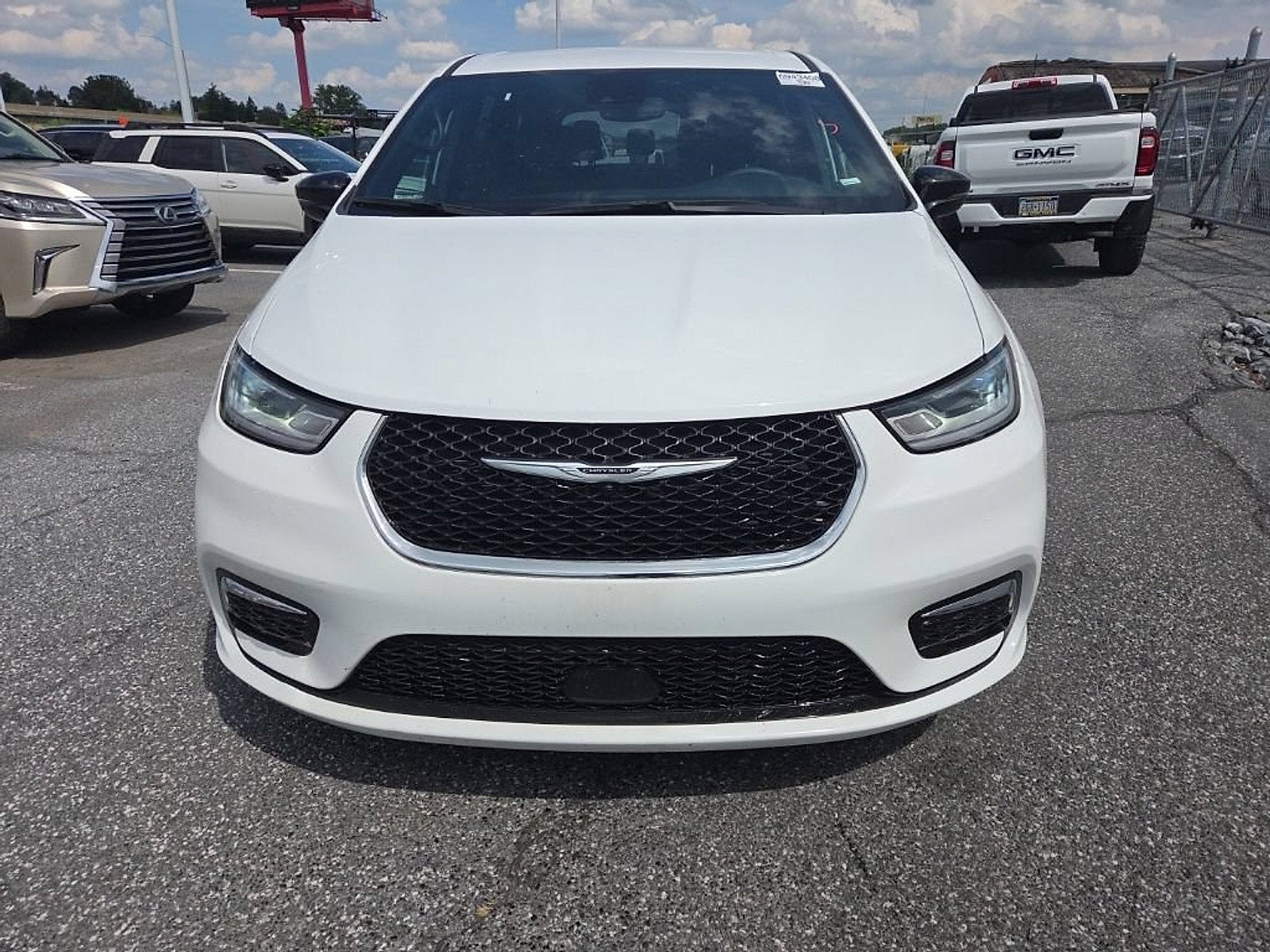 2025 Chrysler Pacifica Select