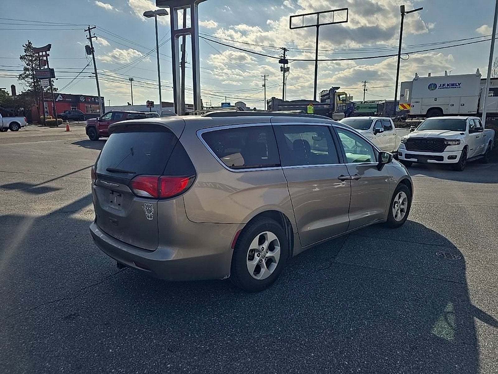 2017 Chrysler Pacifica LX