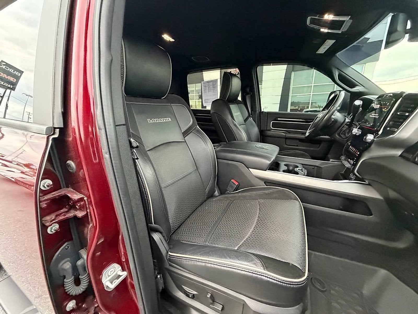 2021 RAM 2500 Laramie Crew Cab 4x4 6'4" Box
