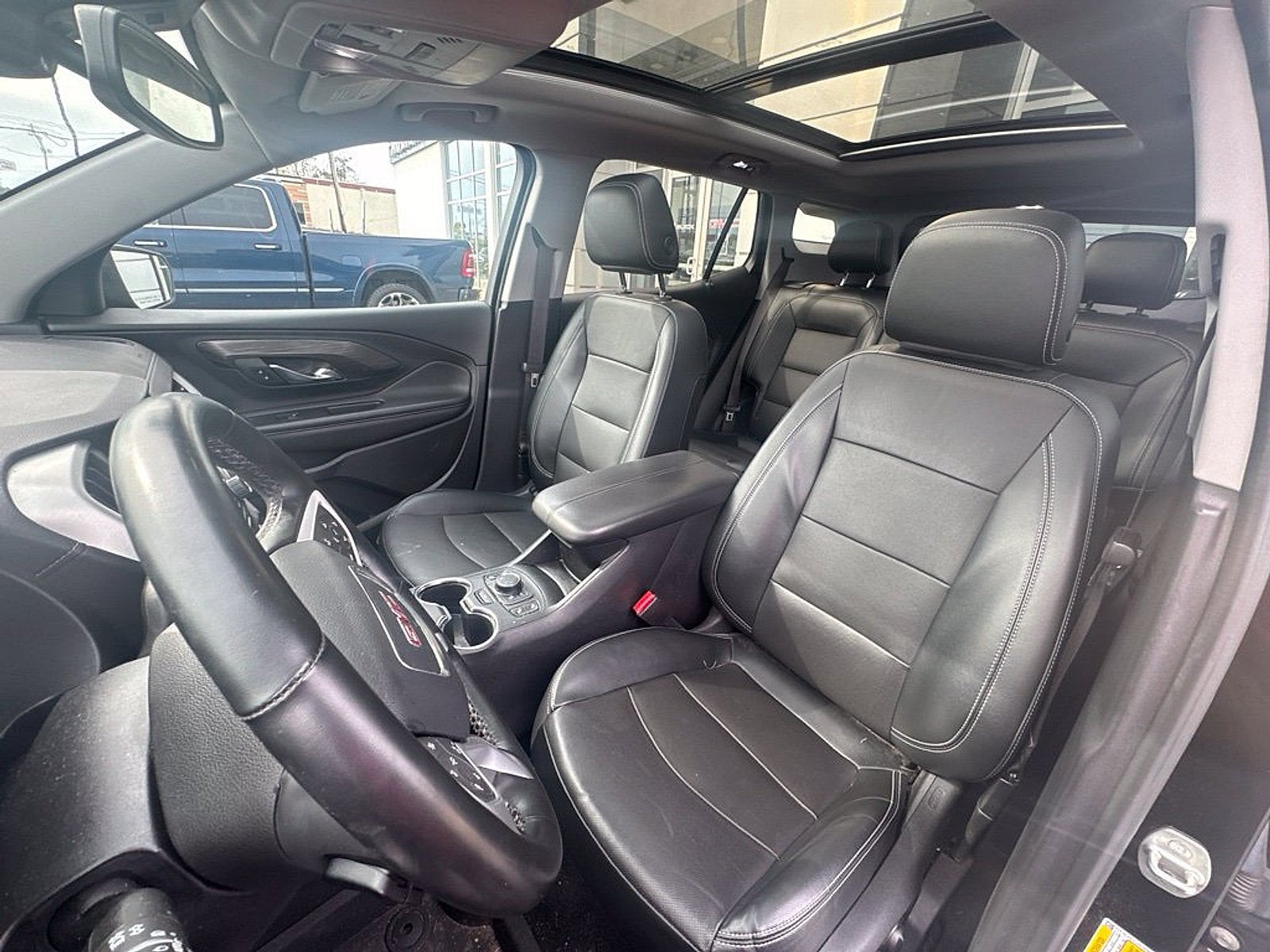 2023 GMC Terrain SLT