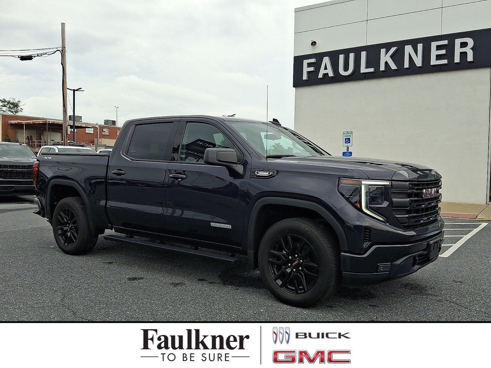 2024 GMC Sierra 1500 Elevation