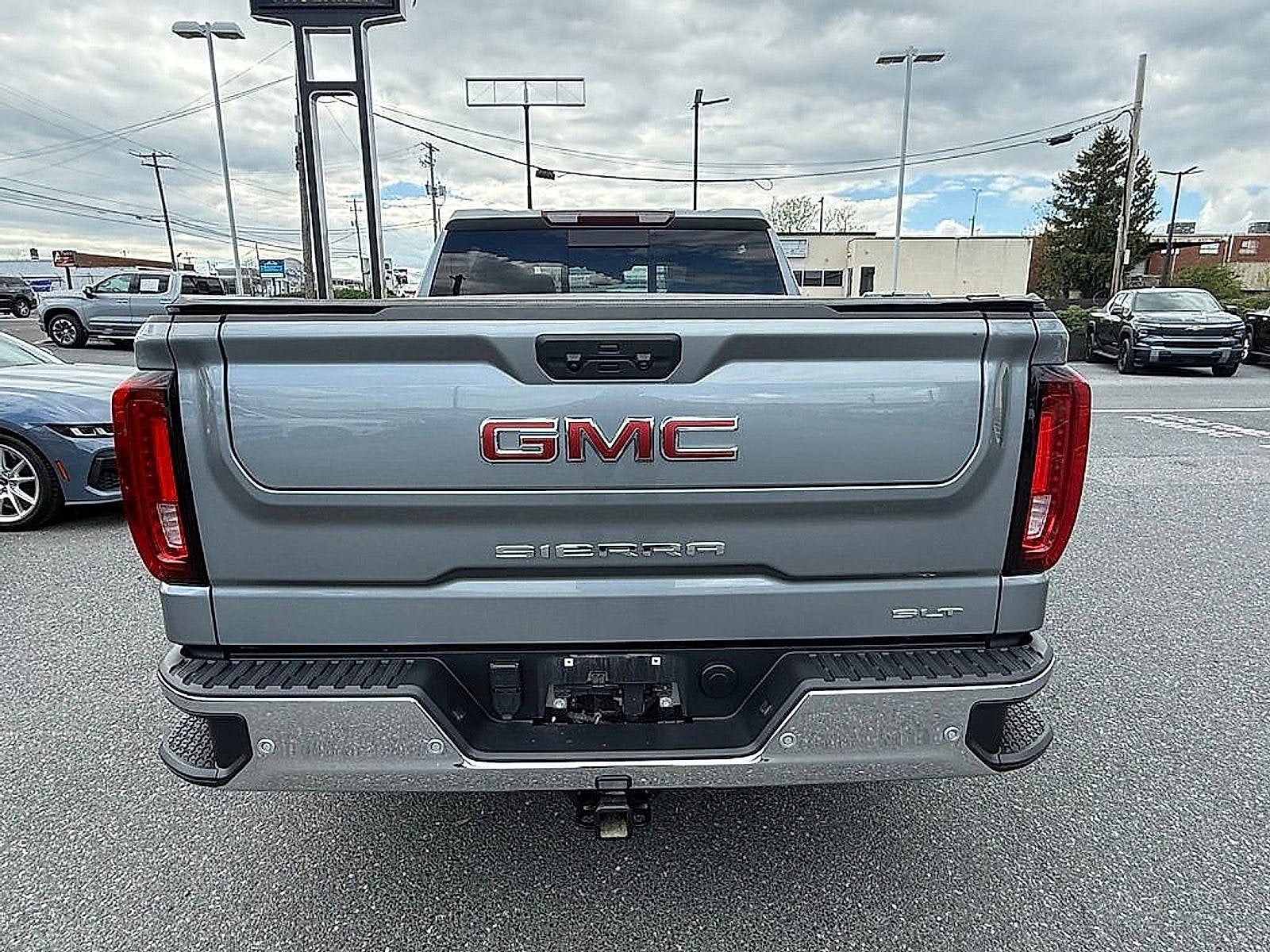 2024 GMC Sierra 1500 SLT