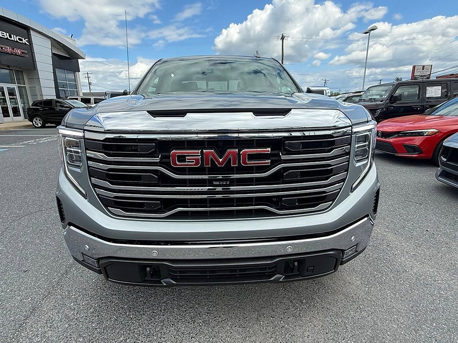 2024 GMC Sierra 1500 SLT