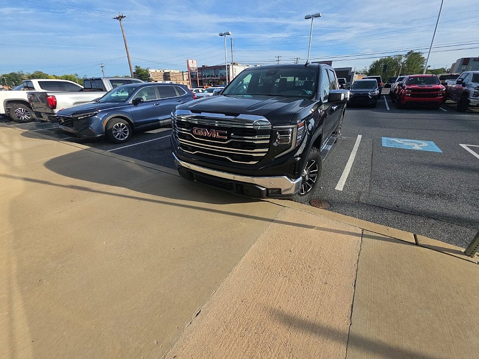 2024 GMC Sierra 1500 SLT