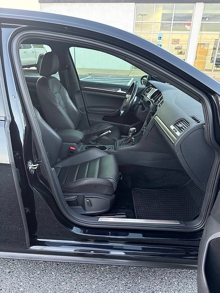 2019 Volkswagen Golf GTI 2.0T SE