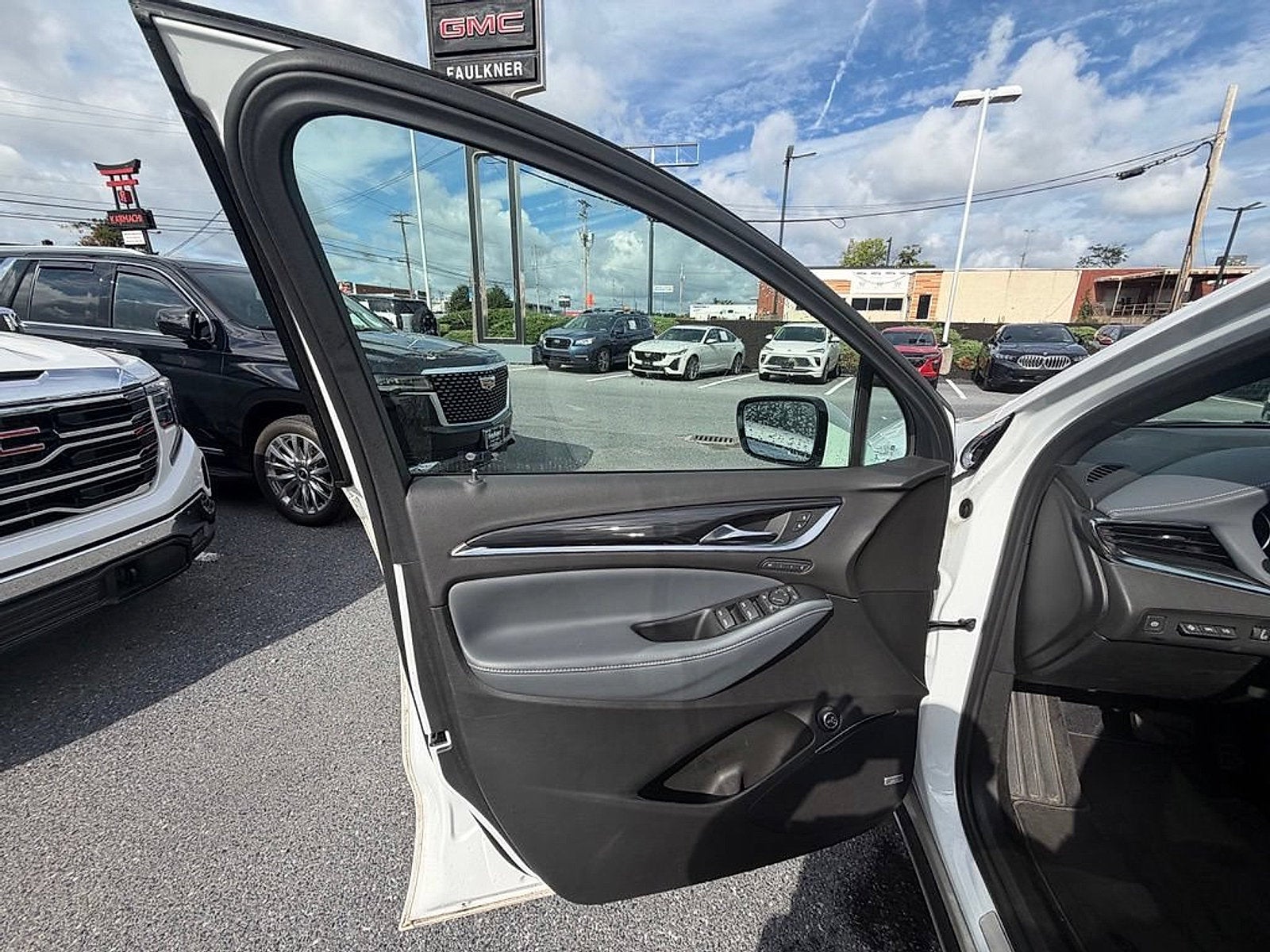 2023 Buick Enclave Premium