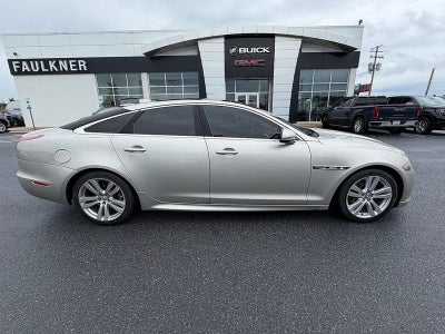 2016 Jaguar XJ R-Sport