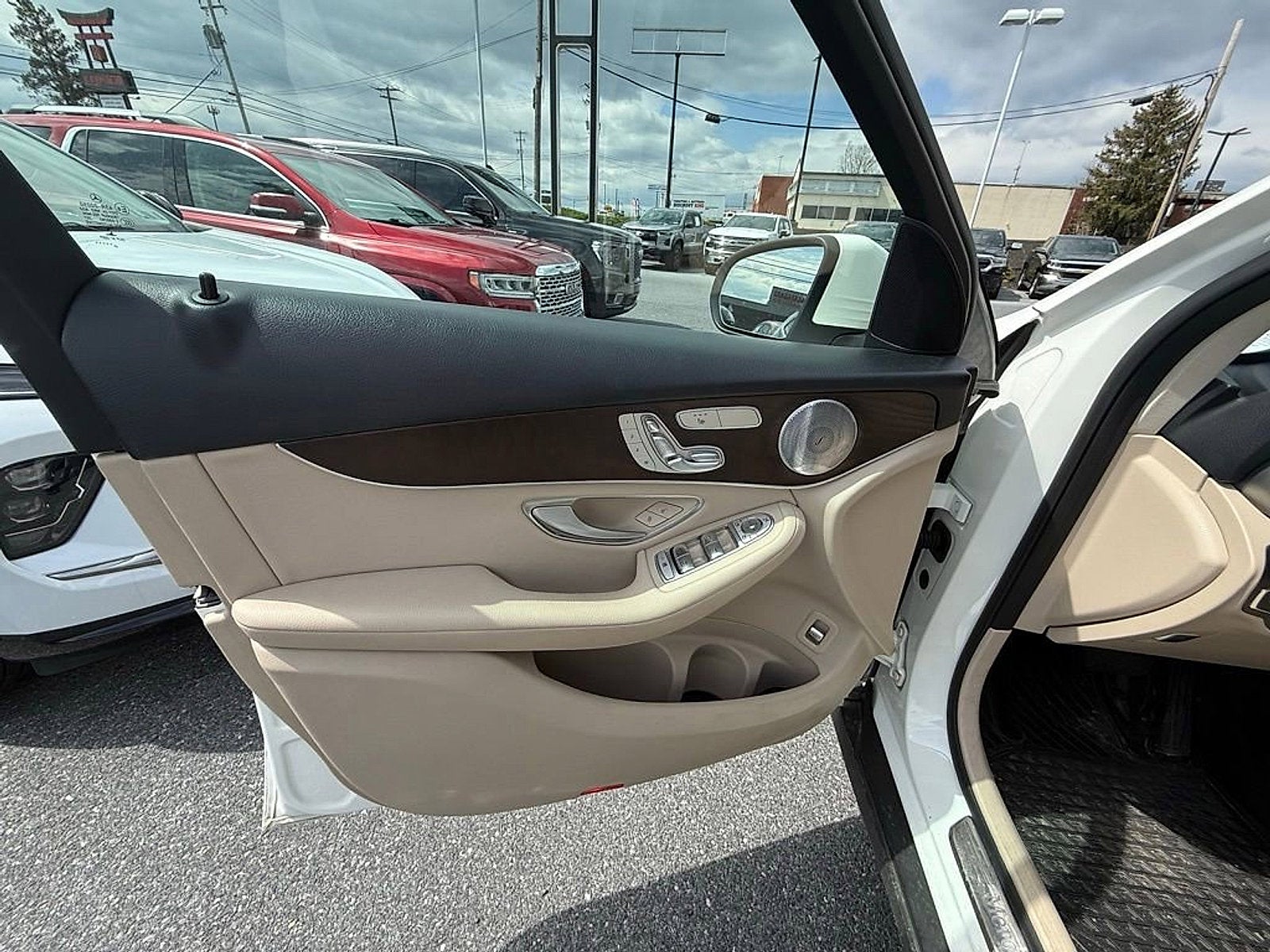 2020 Mercedes-Benz GLC GLC 300