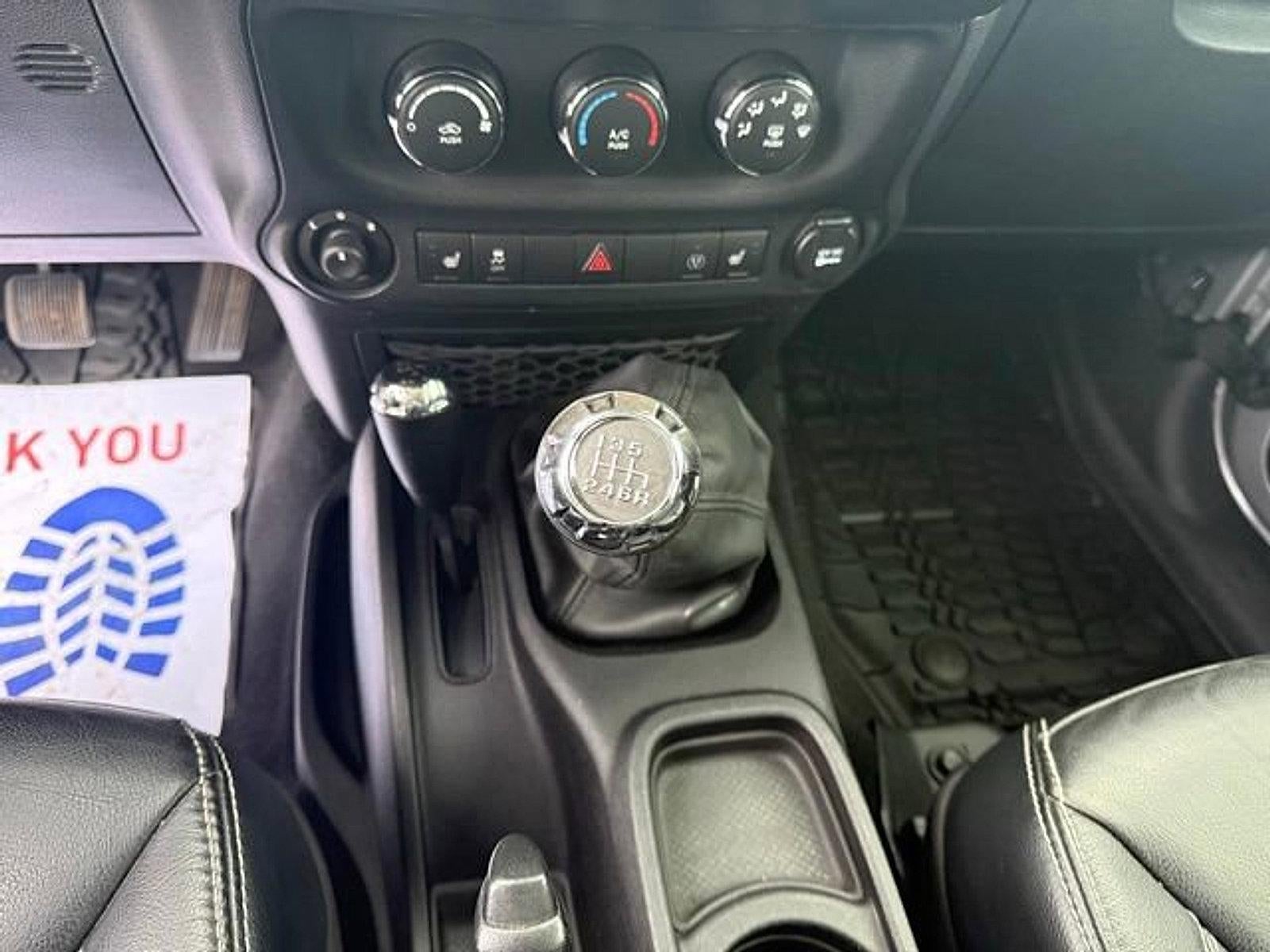 2014 Jeep Wrangler Unlimited 4WD 4dr Freedom Edition *Ltd Avail*