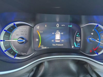 2020 Chrysler Pacifica Hybrid Red S FWD