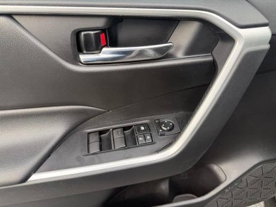 2021 Toyota RAV4 XLE AWD (Natl)