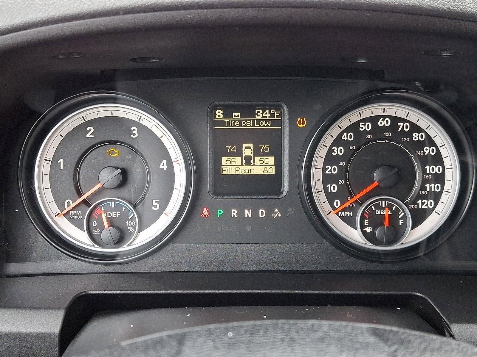 2014 RAM 2500 4WD Crew Cab 6.4 Ft Box Tradesman