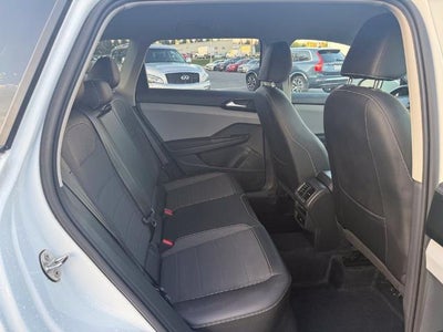 2022 Volkswagen Taos SE 4MOTION