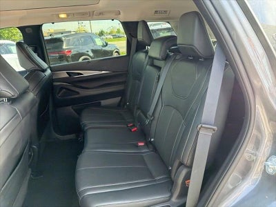 2023 INFINITI QX60 LUXE AWD