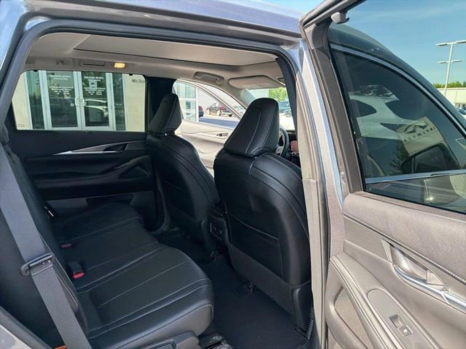 2023 INFINITI QX60 LUXE AWD