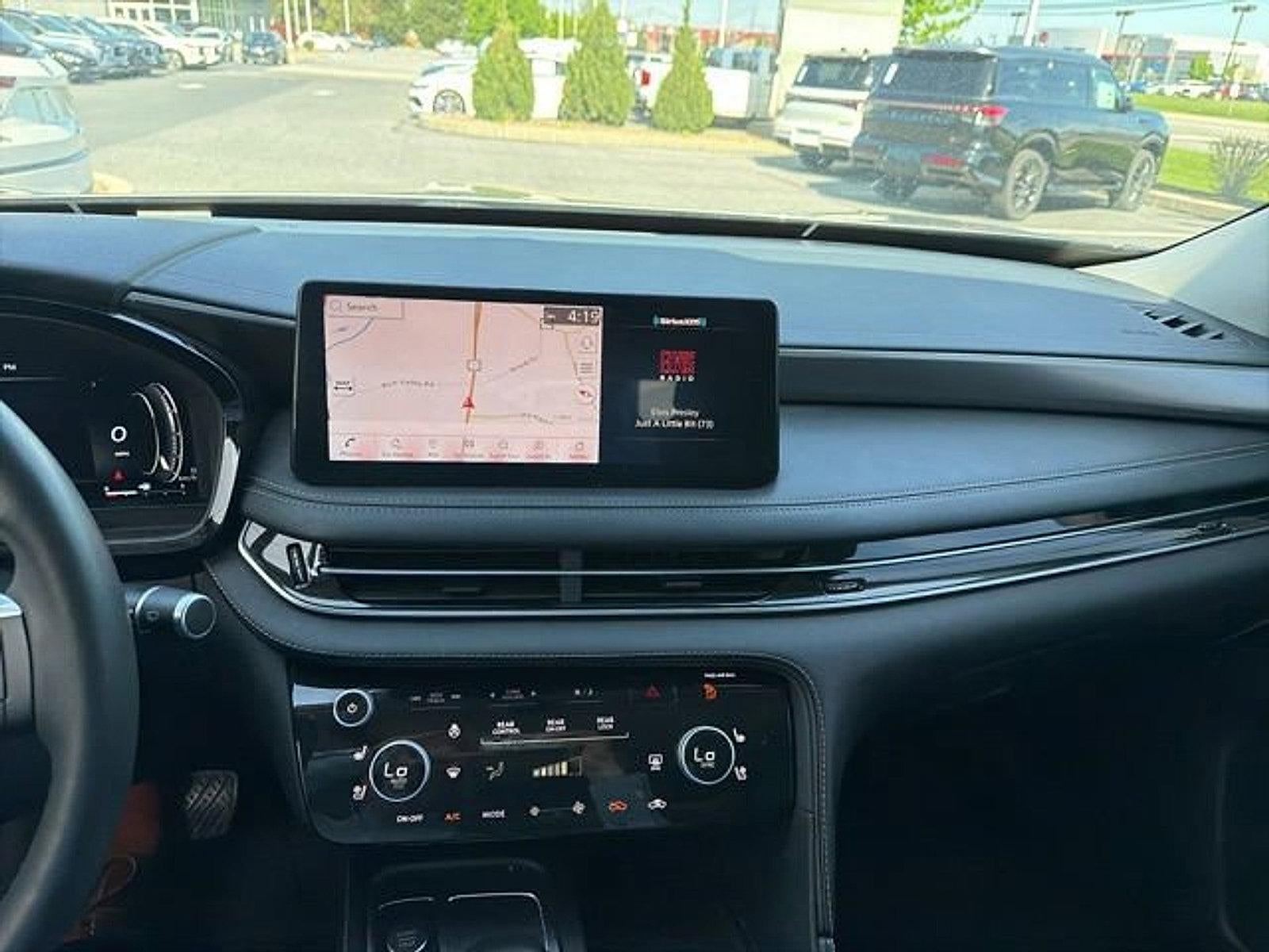 2023 INFINITI QX60 LUXE AWD