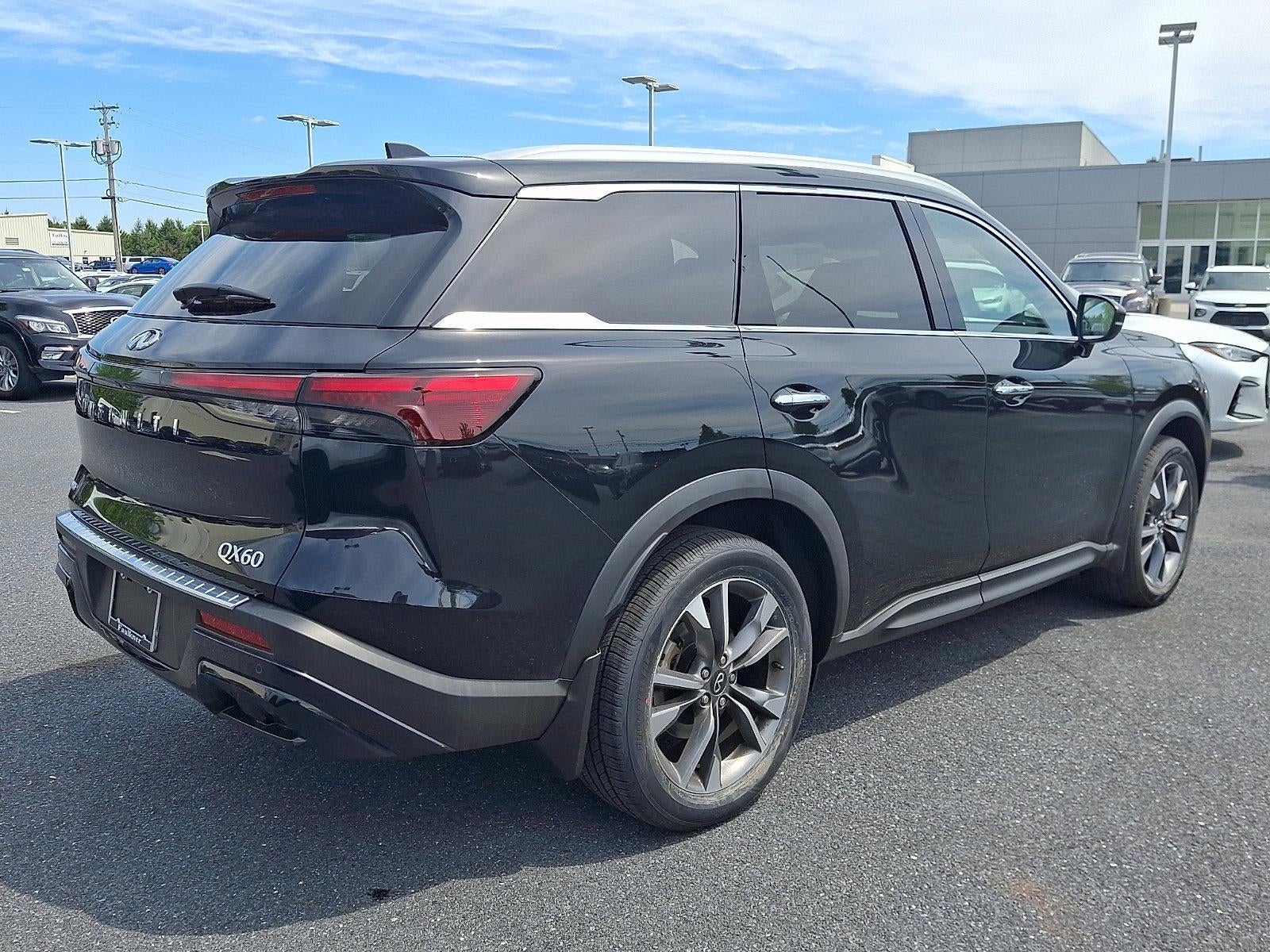 2023 INFINITI QX60 LUXE AWD