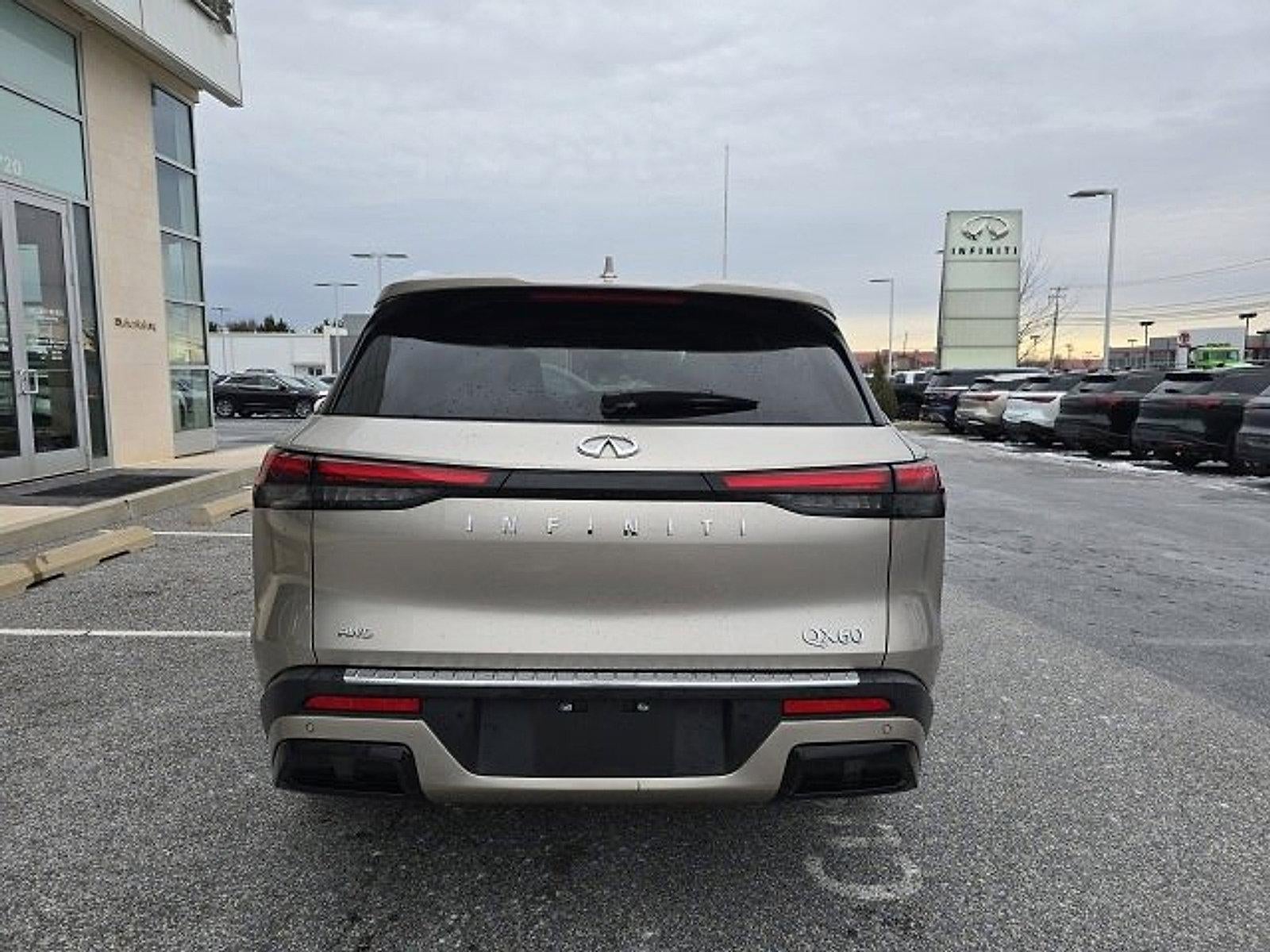 2023 INFINITI QX60 LUXE AWD