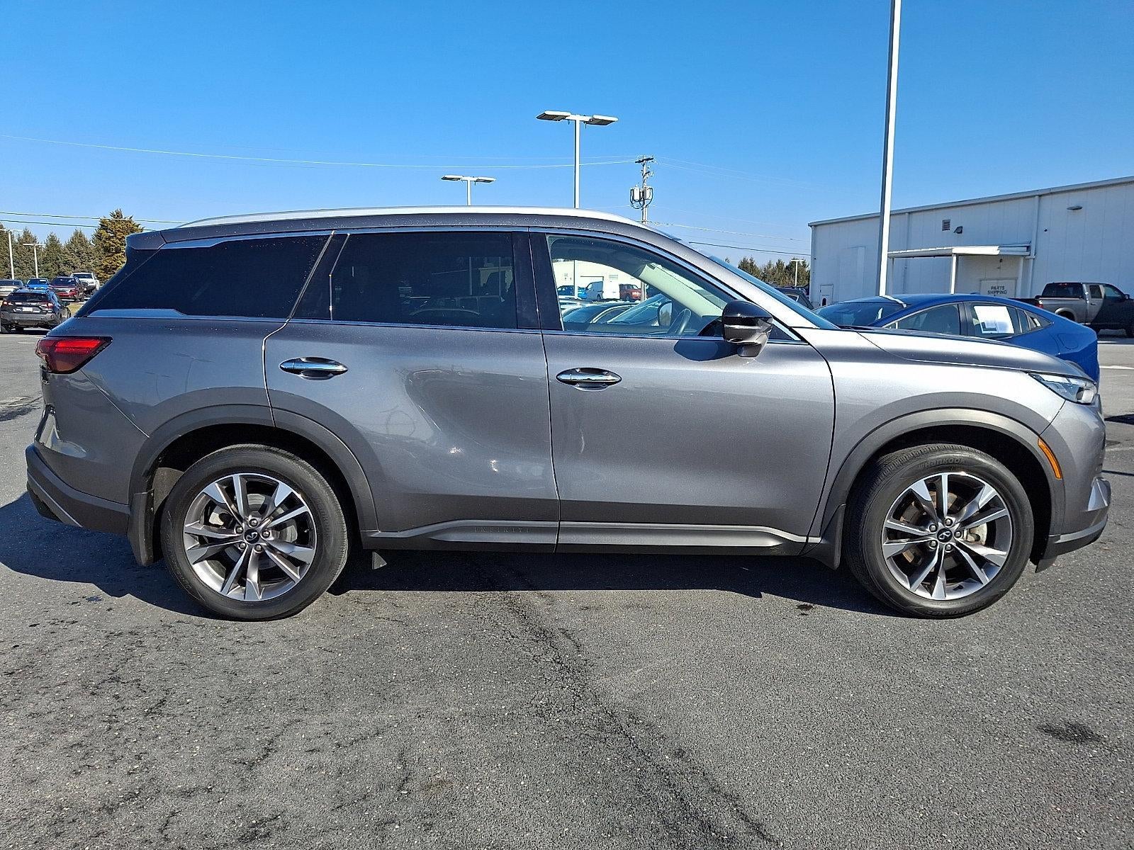 2023 INFINITI QX60 LUXE AWD