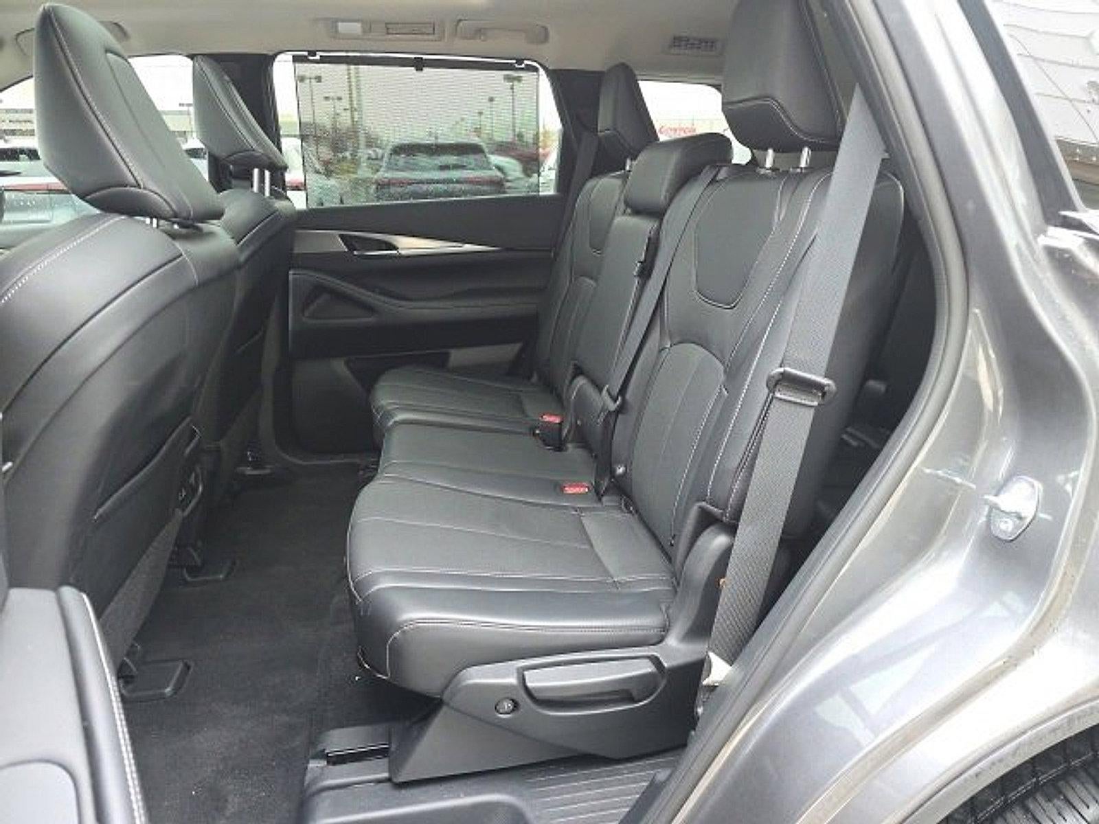 2022 INFINITI QX60 LUXE AWD