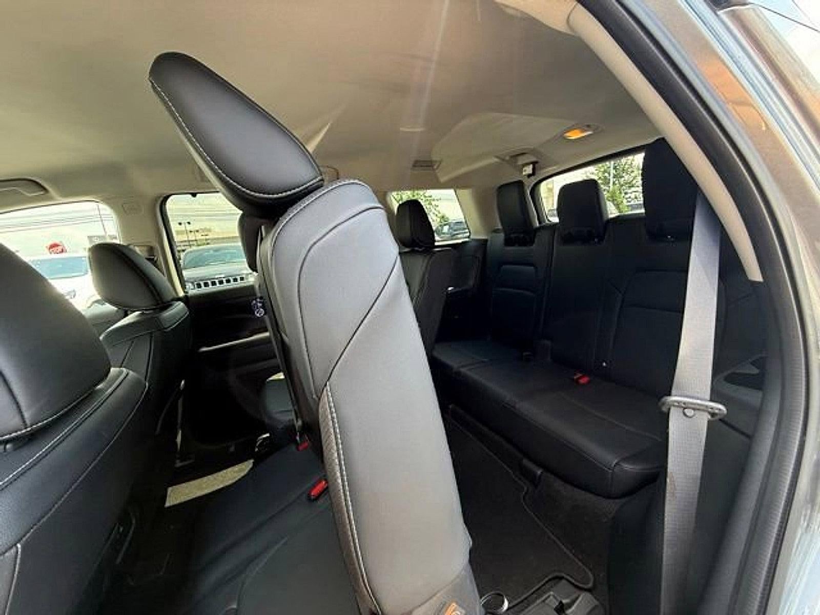 2022 Nissan Pathfinder SL 4WD